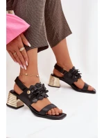 Sandále na podpätku model 225348 Krok vo veľkom štýle