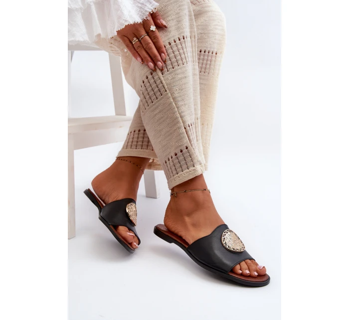 Zazoo 2938 Skórzane Klapki Na Płaskim Obcasie Z Ozdobą Czarne Zazoo 2938 Skórzane Klapki Na Płaskim Obcasie Z Ozdobą Czarne