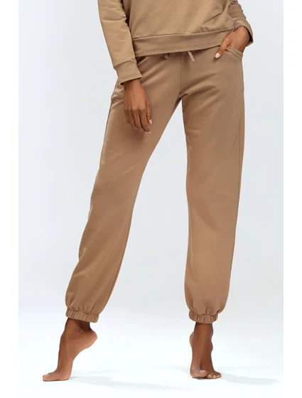 Dkaren Venezia farba:hnedá