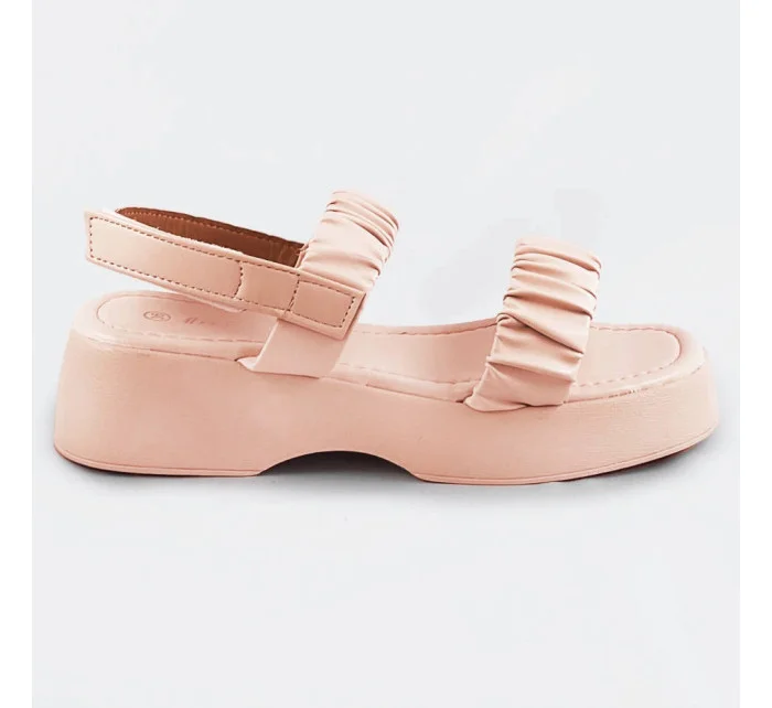 Béžové sandály na nízké platformě model 17352426 - Mix Feel