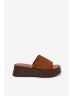 Dámské pantofle na platformě Camel Liorisse Dámské pantofle na platformě Camel Liorisse