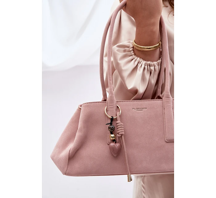 Eko semišová kabelka s přívěskem Růžová model 22111612 - Flora&Co