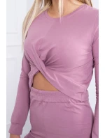 Sada so záhybom na blúzke tmavo ružová