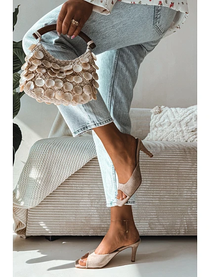 Žabky na podpätku model 226526 Krok vo veľkom štýle