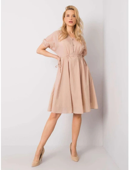 Šaty 217 SK model 15090631 béžová - FPrice Šaty 217 SK model 15090631 béžová - FPrice