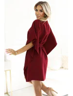 287-34 SOFIA Dámske šaty s motýlikom a viazaním v páse - Bordeaux 287-34 SOFIA Dámske šaty s motýlikom a viazaním v páse - Bordeaux