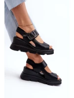 Dámské sandály na podrážce a platformě z ekokože černé model 21658356 - VINCEZA Dámské sandály na podrážce a platformě z ekokože černé model 21658356 - VINCEZA