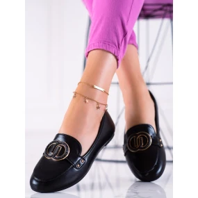 Štýlové čierne dámske mokasíny na plochom podpätku