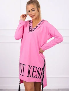 Svetloružové šaty s kapucňou a potlačou