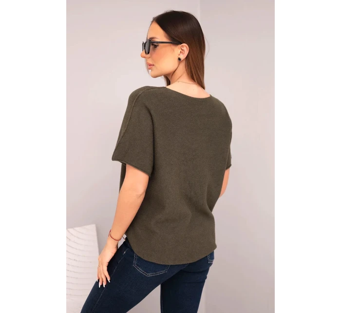 Dámsky sveter s krátkym rukávom a výstrihom do V v khaki farbe