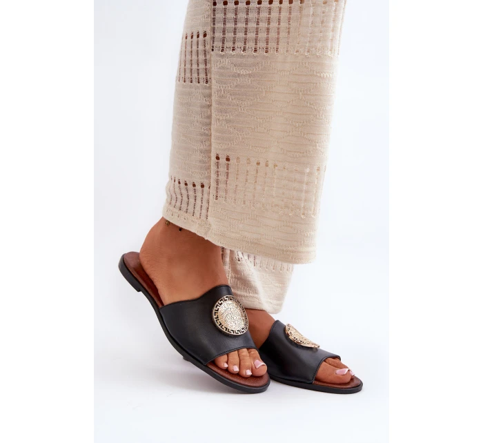 Zazoo 2938 Skórzane Klapki Na Płaskim Obcasie Z Ozdobą Czarne Zazoo 2938 Skórzane Klapki Na Płaskim Obcasie Z Ozdobą Czarne