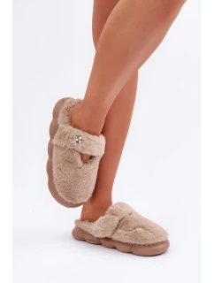 Papuče z umelej kožušiny s malou brošňou Dark Beige Primaria
