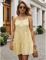 Letné dámske bavlnené šaty s výrezovým vzorom v citrónovožltej farbe FashionStreet EY2677 Letné dámske bavlnené šaty s výrezovým vzorom v citrónovožltej farbe FashionStreet EY2677