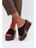 Dámské nazouváky na platformě se zlatými přezkami Eko semiš Černé Helivina Dámské nazouváky na platformě se zlatými přezkami Eko semiš Černé Helivina