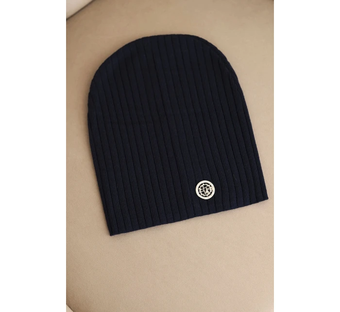 Dámská čepice s proužkem a ozdobným knoflíkem s přídavkem vlny a modalu modrá Dámská čepice s proužkem a ozdobným knoflíkem s přídavkem vlny a modalu modrá