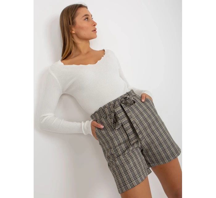 Dámske šortky LK SN 506942 2.15 béžovej a bielej Dámske šortky LK SN 506942 2.15 béžovej a bielej