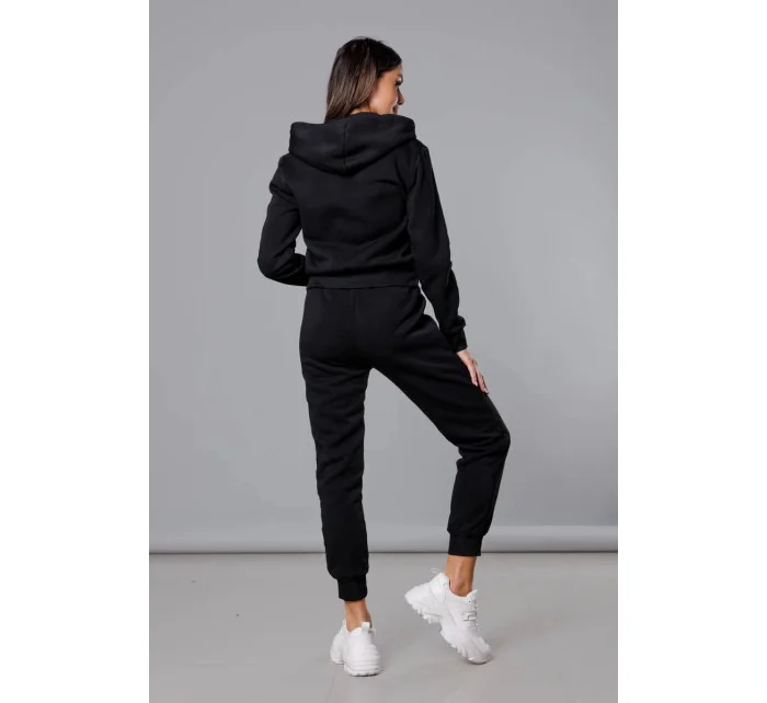 Čierno-biely dámsky teplákový komplet s ozdobnými pruhmi (KK0052)