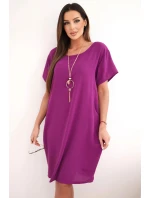 Šaty s vreckami a príveskom tmavo fialové Šaty s vreckami a príveskom tmavo fialové