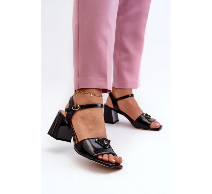 Elegantní Lakované Sandály Na Podpatku Černé D&A model 21659766 - S.Barski
