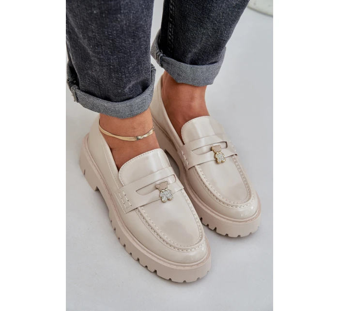 Lakierowane Mokasyny Damskie Z Przypinką Miś Beżowe Wulinea Lakierowane Mokasyny Damskie Z Przypinką Miś Beżowe Wulinea