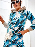 Béžové a tyrkysové velúrové šaty s kapucňou a listovým vzorom (8250)