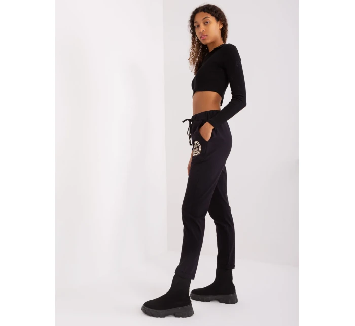 Spodnie dresowe RV DR model 19381345 czarny - FPrice Spodnie dresowe RV DR model 19381345 czarny - FPrice