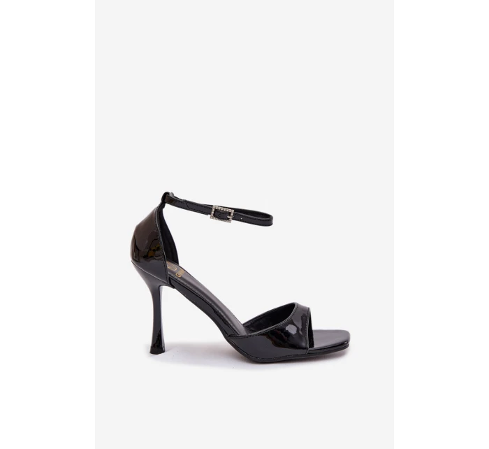 Lakované sandály na vysokém podpatku černé Revella Lakované sandály na vysokém podpatku černé Revella