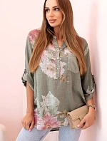 Dámska bavlnená blúzka s kvetinovým vzorom a gombíkmi v khaki farbe