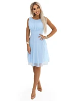 676-1 Svadobné šaty s tylovou vrstvou a zvýrazneným pásom - modré