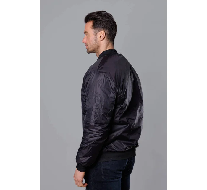 Černá pánská bunda typu "bomber" s podšívkou model 18344989 - J.STYLE Černá pánská bunda typu "bomber" s podšívkou model 18344989 - J.STYLE