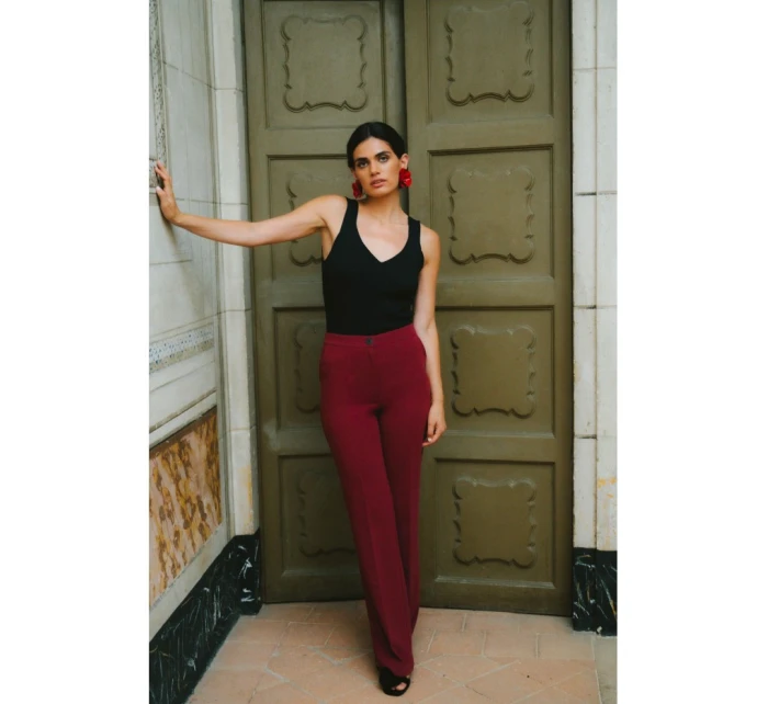 Kalhoty s  bordó model 21319171 - STYLOVE