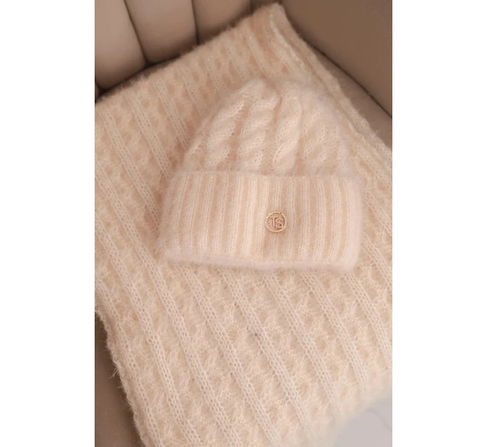 Dámska súprava čiapky a šálu s pruhmi s dekorom ecru