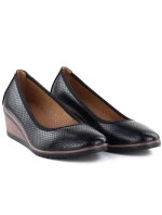 Dámske lodičky na platforme čierne Vinceza 58629