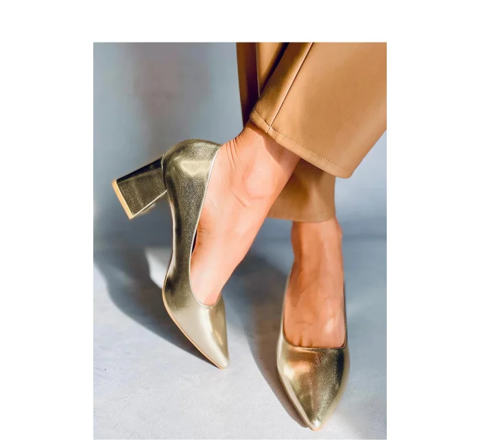 Dámske lodičky na podpätku 9538 Zlatá - Sweet Shoes