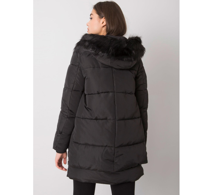 Dámska čierna zimná bunda s kapucňou