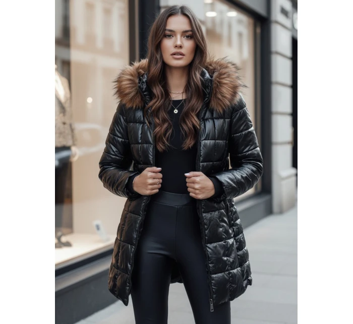 dámská prošívaná zimní bunda s kapucí černá Dstreet model 21995525 - FashionStreet dámská prošívaná zimní bunda s kapucí černá Dstreet model 21995525 - FashionStreet
