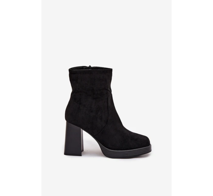 Dámské kotníkové boty na černé model 21744730 - Boto Dámské kotníkové boty na černé model 21744730 - Boto
