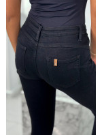Dámske úzke džínsy s vreckami FA8836 čierne - Kesi