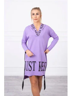 Šaty s kapucí a potiskem fialové