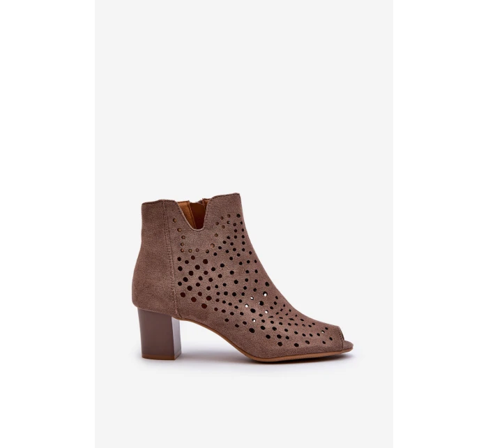Dámské Botky Z Semiše Na Podpatku S Hnědé model 21658524 - Boto Dámské Botky Z Semiše Na Podpatku S Hnědé model 21658524 - Boto