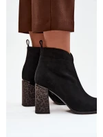 Kožené semišové dámské kotníkové boty na podpatku s Černé model 21711901 - Boto