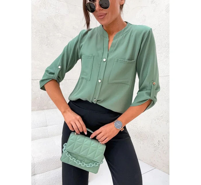 Košilová halenka v khaki barvě se stojáčkem model 19764080 - Moon