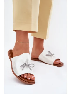 Dámské sandály na plochém podpatku se vázáním stříbrné model 21701710 - EVENTO