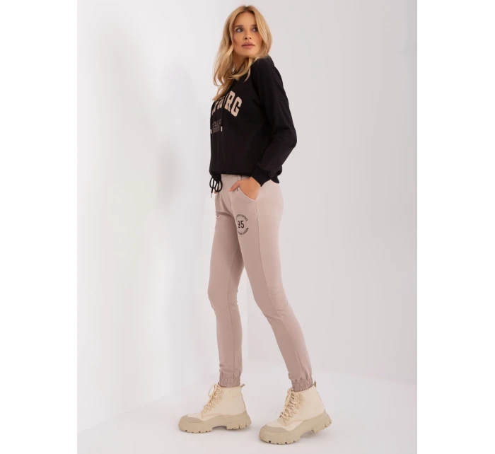 Súprava RV KMPL 9179.26 čierna a béžová Súprava RV KMPL 9179.26 čierna a béžová