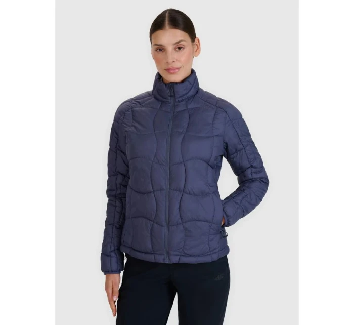 Dámska trekingová páperová bunda 4F 4FWSS25TDJAF531-22S s Primaloft Silver