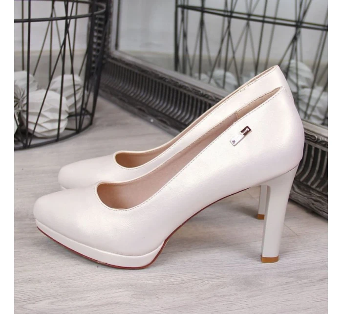 na  beż W model 21186848 - SERGIO LEONE