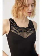 model 21734750 - Ysabel Mora