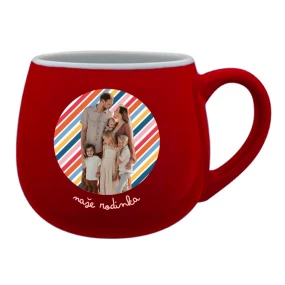Personalizovaný keramický hrníček s výřezem fotky na podkladu