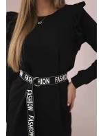 Dámské šaty s volánky a páskem černý