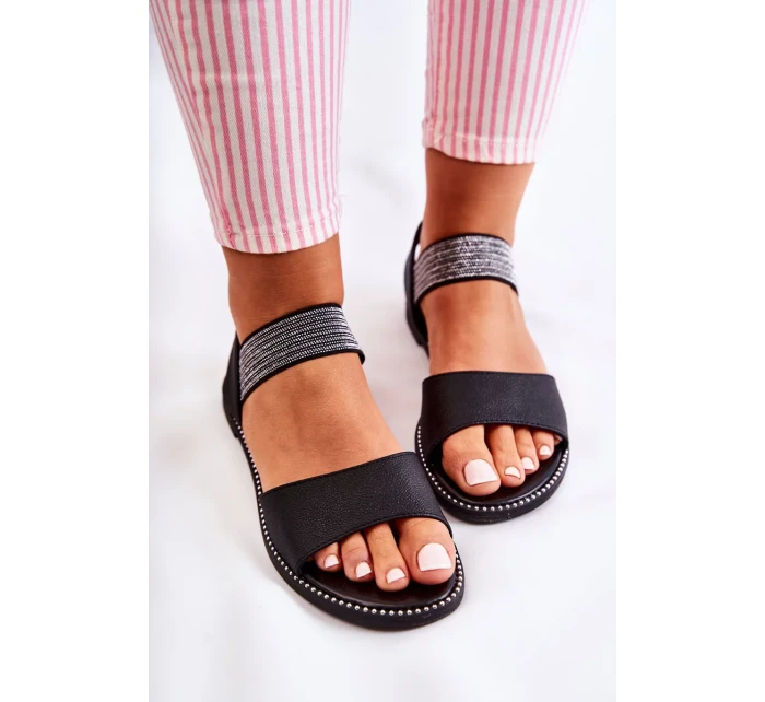 Klasický kožené sandály s cvočky Černá Shelly